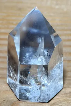 bergkristall-spitze-edelstein-mineralien