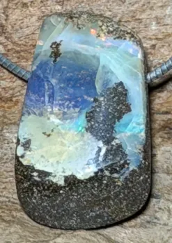 boulder-opal-trommelstein-anhaenger-edelstein
