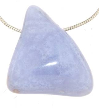 chalcedon-anhaenger-trommelstein-edelstein-blau-schmuck-gebohrt-heilstein