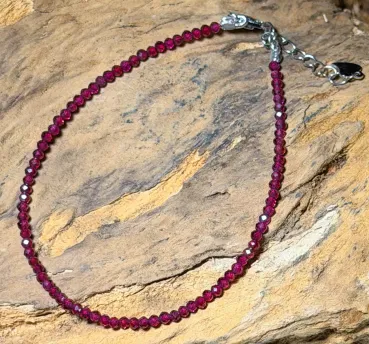 granat-schmuck-silber-925er-edelstein-heilstein-armband