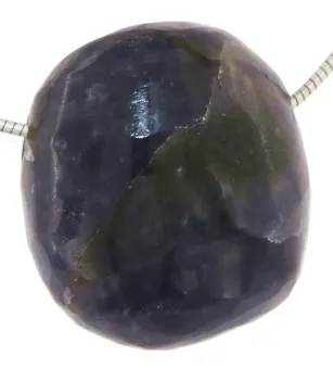 iolith-anhaenger-edelstein-heilstein-trommelstein-gebohrt