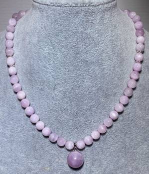 kunzit-kette-collier-edelstein-schmuck-edelsteinkette