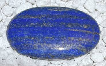 lapislazuli-lapis-lazuli-seifenstein-edelstein-heilstein-handschmeichler