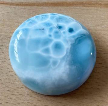 larimar-anhaenger-atlantisstein-edelstein-trommelstein-heilstein-schmuck-edelsteinschmuck