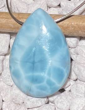 larimar-anhaenger-edelstein-trommelstein-heilstein-gebohrt