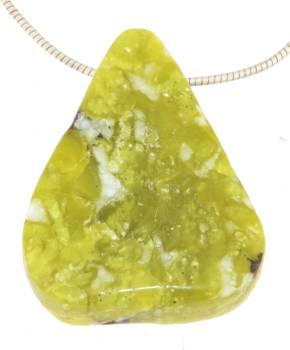 lizardit-jade-anhaenger-edelstein-heilstein-trommelstein-gebohrt