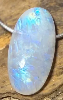 mondstein-anhaenger-edelstein-heiilstein-schmuck-silber