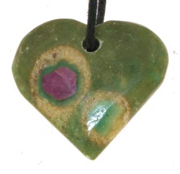 rubin-fuchsit-edelstein-schmuck-kette-collier-anhaenger