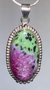 rubin-zoisit-schmuck-ketten-silber-anhaenger rubin-zoisit-schmuck-ketten-silber-anhaenger