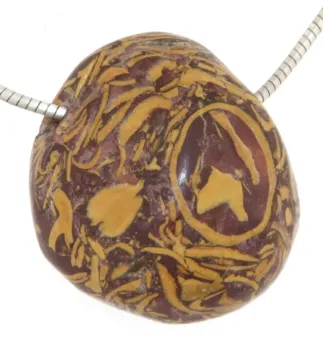 jaspis-anhaenger-edelstein-trommelstein-heilstein-schmuck-edelsteinschmuck-gebohrt
