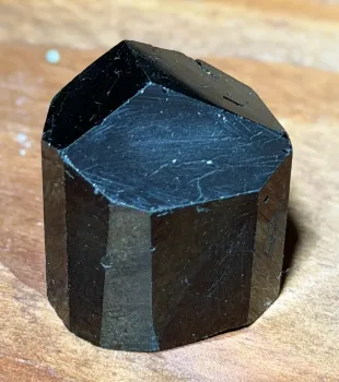 turmalin-bergkristall-edelstein-trommelstein-heilstein-schmuck-edelsteinschmuck