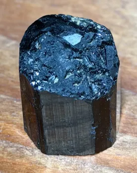 turmalin-bergkristall-edelstein-trommelstein-heilstein-schmuck-edelsteinschmuck