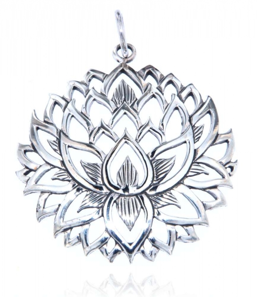 silber-anhaenger-schmuck-kette