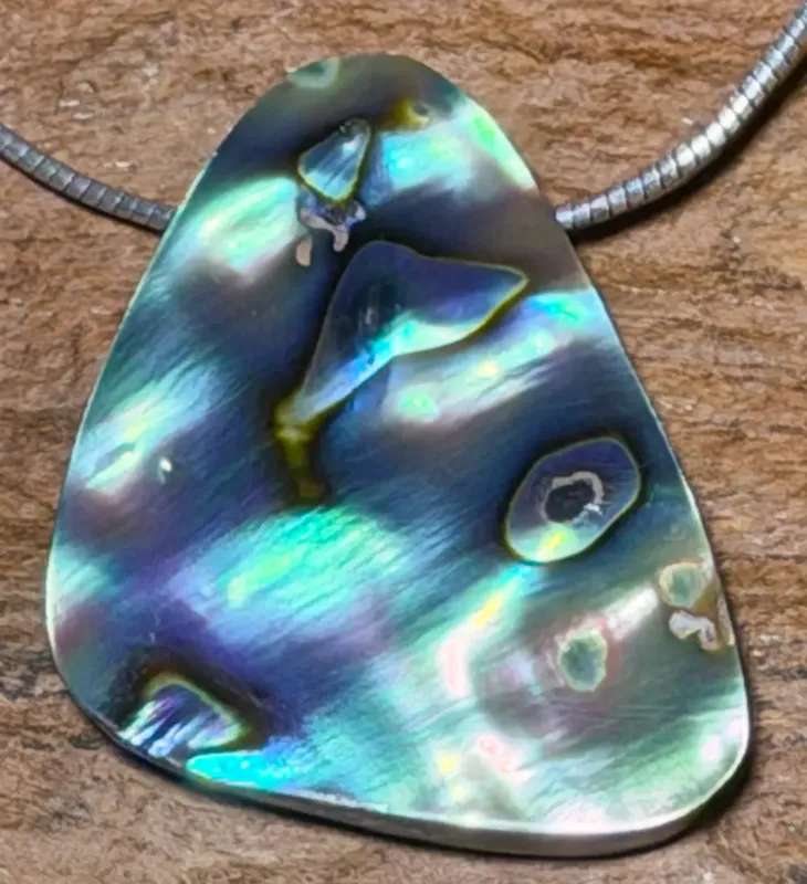 abalone-muschel-trommelstein-anhaenger-edelstein