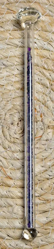 Edelsteinwasser-wassersteine-edelsteine-heilwasser-wasser-energetisieren-chakra-jaspis-amethyst-bergkristall-calcit-sodalith