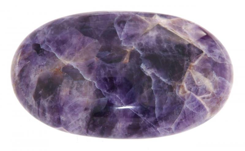 amethyst-seifenstein-handschmeichler-edelstein-heilstein