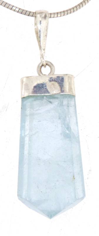 aquamarin-trommelstein-anhaenger-edelstein-schmuck-heilstein-edelsteinschmuck-gebohrt