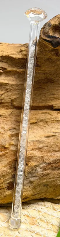 Edelsteinwasser-wassersteine-edelsteine-heilwasser-wasser-energetisieren-chakra-jaspis-amethyst-bergkristall-calcit-sodalith