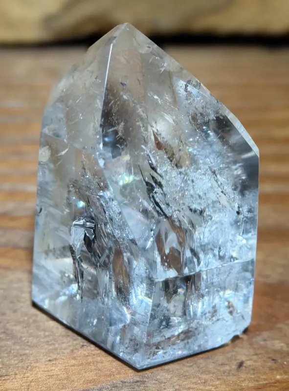 bergkristall-spitze-edelstein-mineralien