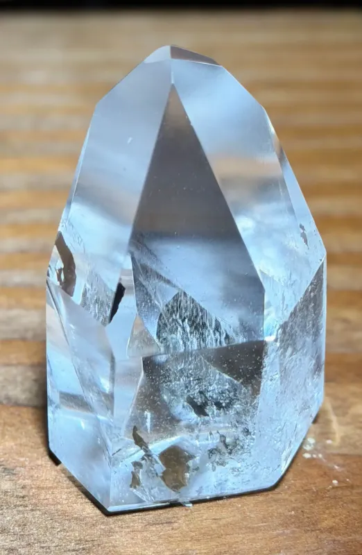 bergkristall-spitze-edelstein-mineralien