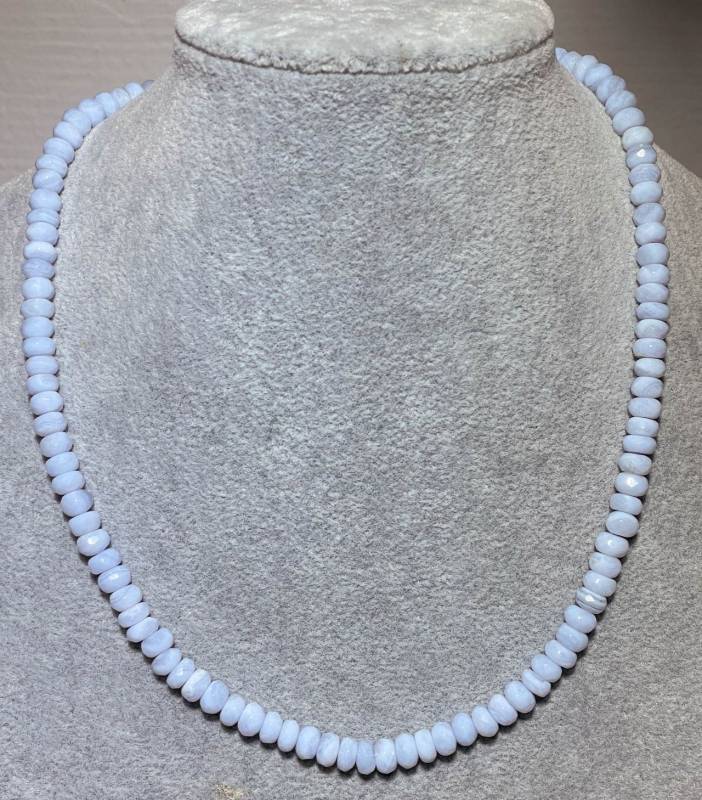 chalcedon-edelstein-kette-collier-schmuck