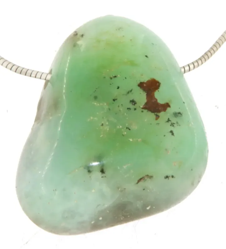 chrysopras-anhaenger-trommelstein-edelstein-heilstein-schmuck-gebohrt