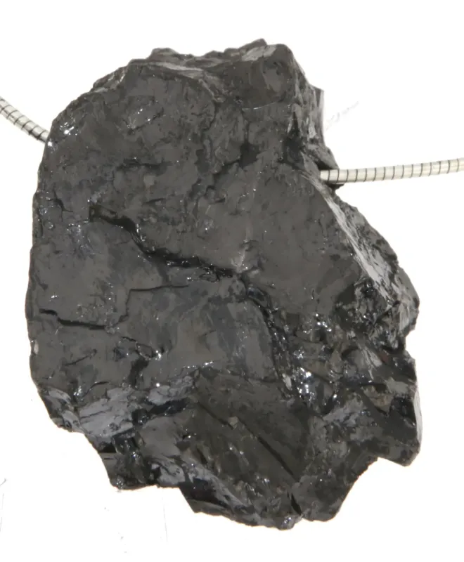 Schungit-edelschungit-anhaenger-trommelstein-heilstein-shungit-schmuck-edelsteinschmuck