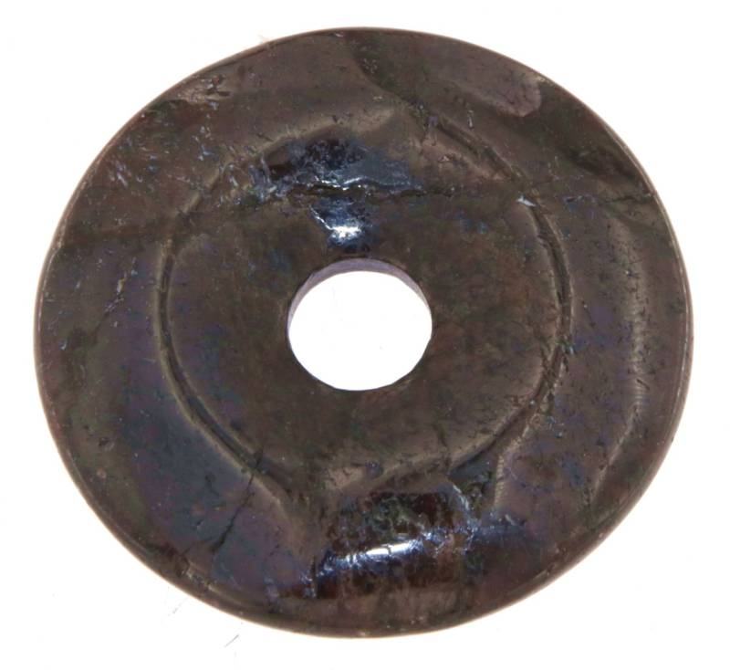 granat-donut-edelstein-anhaenger-schmuck-heilstein
