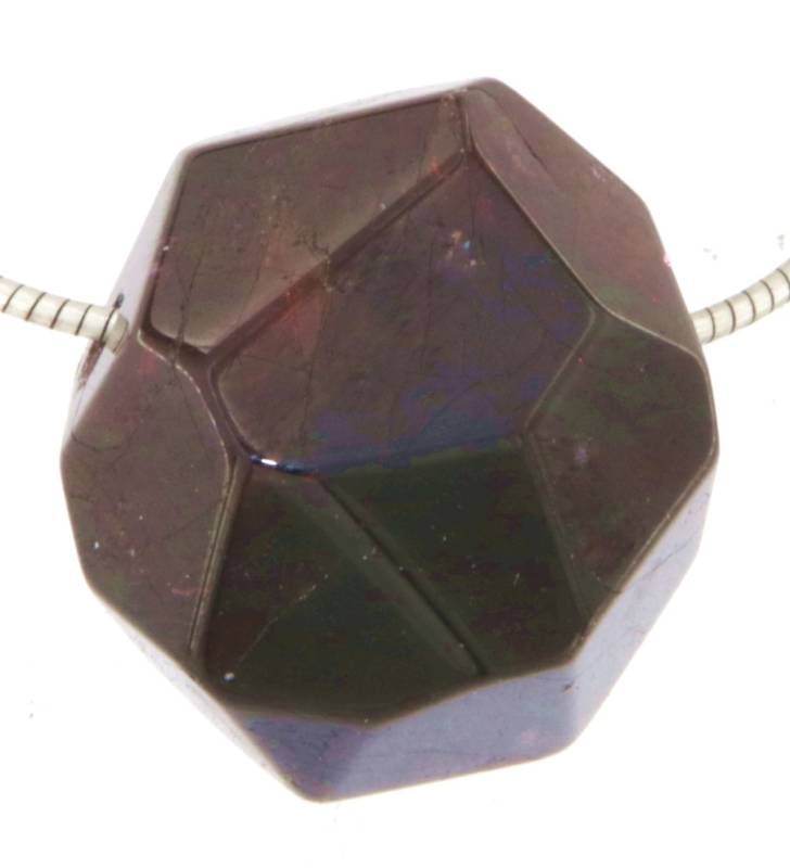 granat-anhaenger-edelstein-trommelstein-schmuck-gebohrt