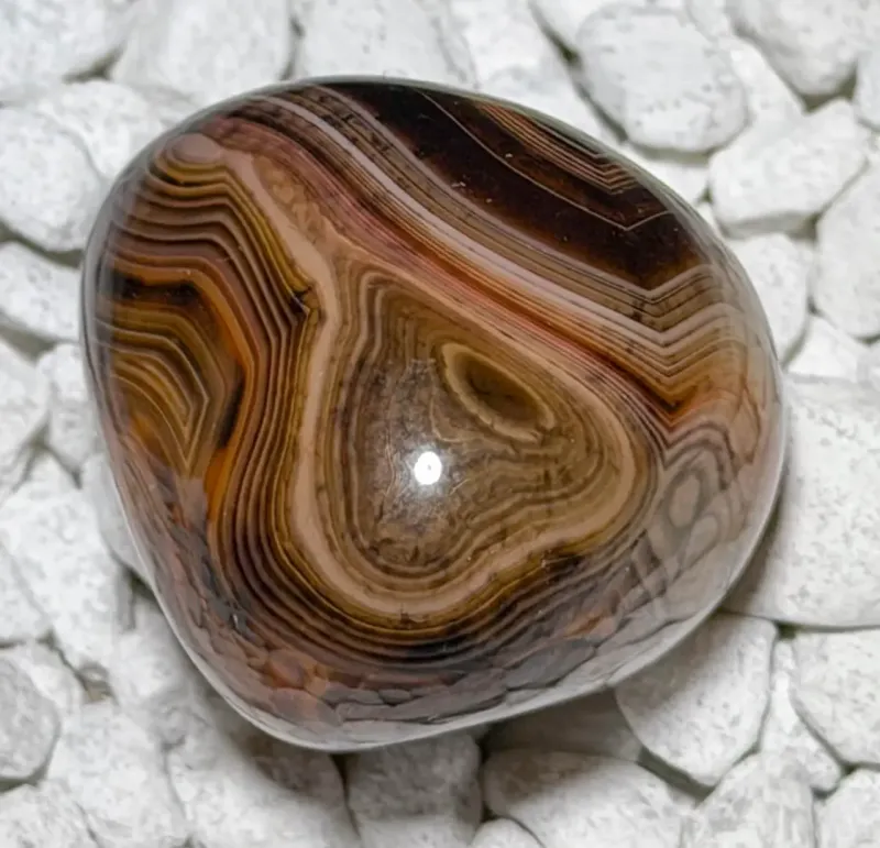 karneol-auflagestein-edelstein-trommelstein-heilstein-seelensteinch