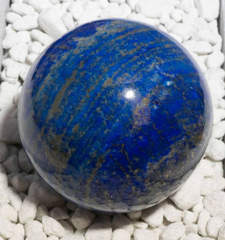 lapislazuli-lapis-lazuli-kugel-edelstein-heilstein-handschmeichler lapislazuli-lapis-lazuli-kugel-edelstein-heilstein-handschmeichler
