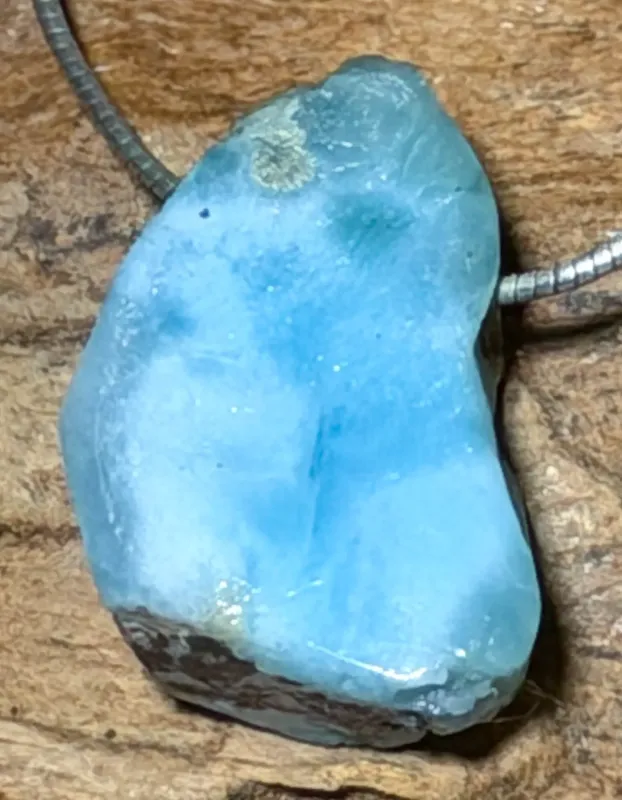 larimar-trommelstein-anhaenger-atlantisstein-heilstein-schmuck-gebohrt-edelsteinschmuck