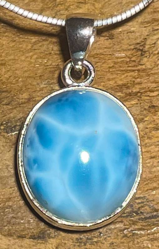 larimar-anhaenger-edelstein-trommelstein-heilstein-gebohrt larimar-anhaenger-edelstein-trommelstein-heilstein-gebohrt