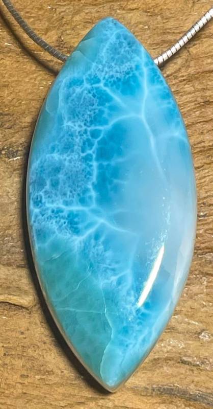 larimar-trommelstein-anhaenger-edelstein larimar-trommelstein-anhaenger-edelstein