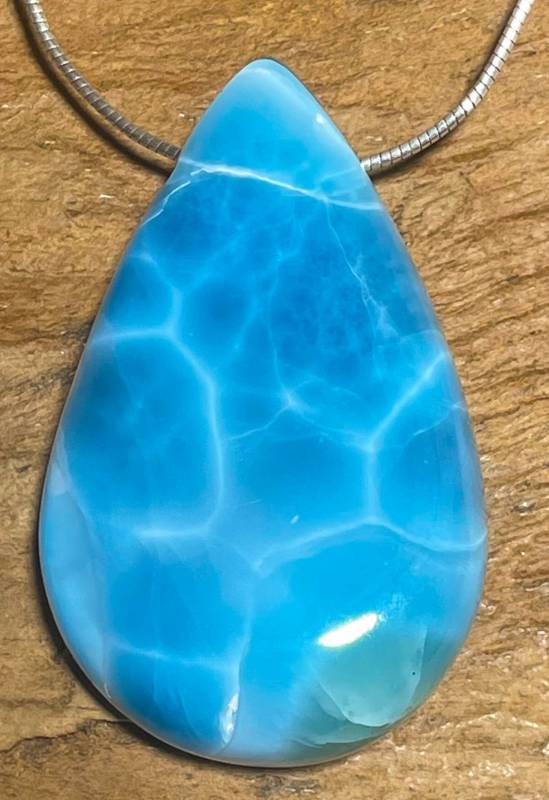 larimar-trommelstein-anhaenger-edelstein larimar-trommelstein-anhaenger-edelstein