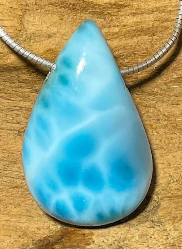 larimar-anhaenger-edelstein-trommelstein-heilstein-gebohrt larimar-anhaenger-edelstein-trommelstein-heilstein-gebohrt