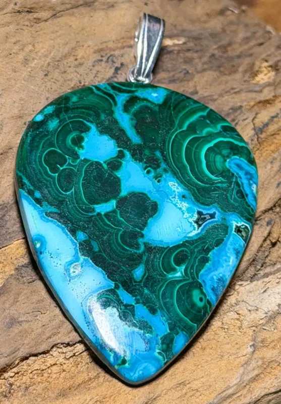 chrysokoll-malachit-schmuck-edelstein-ketten-anhaenger