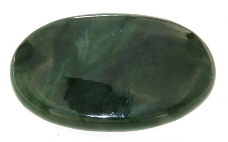 jade-seifenstein-handschmeichler-edelstein-heilstein jade-seifenstein-handschmeichler-edelstein-heilstein