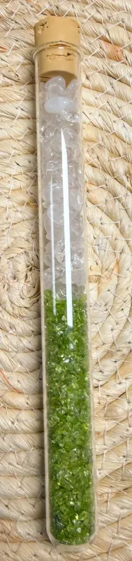 edelsteinwasser-peridot-bergkristall-wasser-energetisieren-seelensteinchen