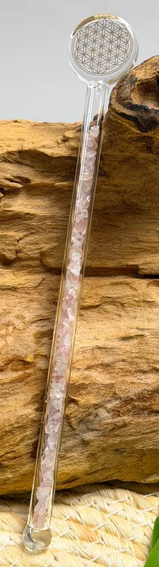 Edelsteinwasser-wassersteine-edelsteine-heilwasser-wasser-energetisieren-chakra-jaspis-amethyst-bergkristall-calcit-sodalith