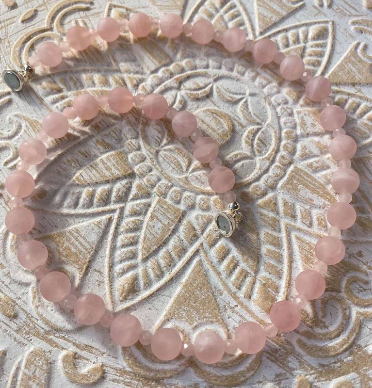 rosenquarz-kette-schmuck-edelstein-collier rosenquarz-kette-schmuck-edelstein-collier