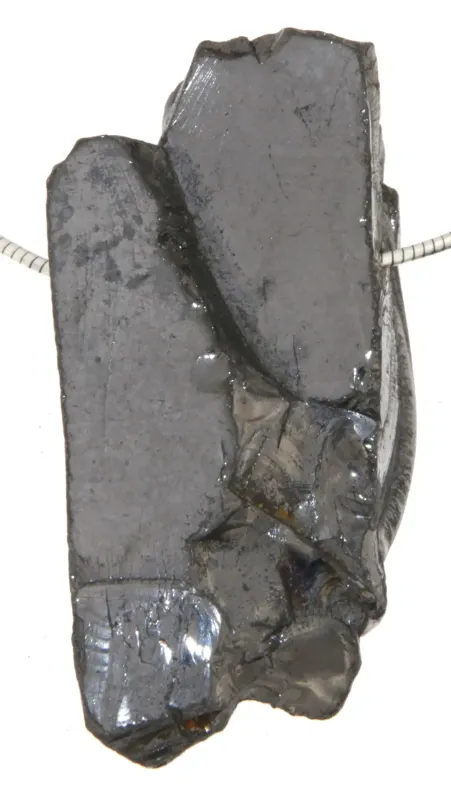 Schungit-edelschungit-anhaenger-shungit-edelstein-trommelstein Schungit-edelschungit-anhaenger-shungit-edelstein-trommelstein