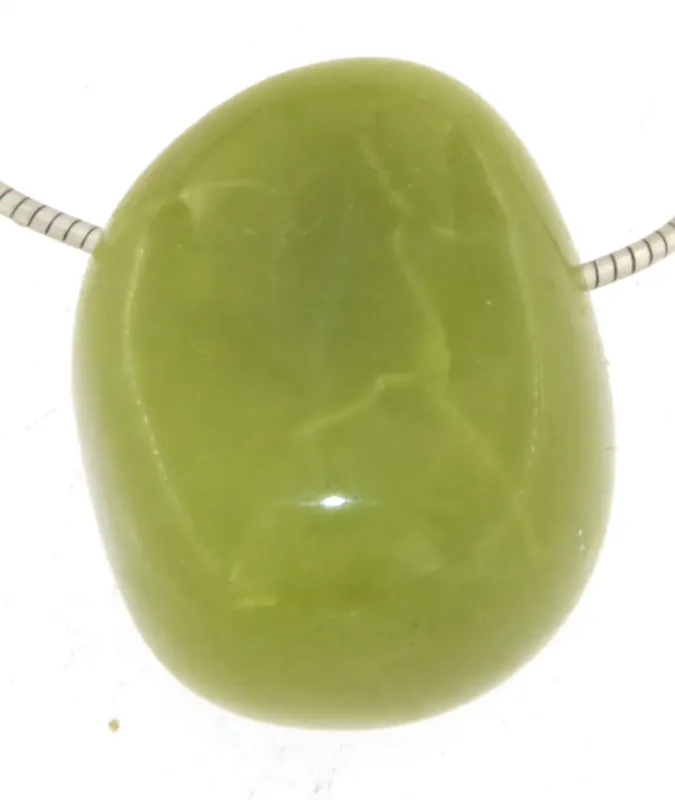 serpentin-anhaenger-edelstein-tromelstein-heilstein-jade