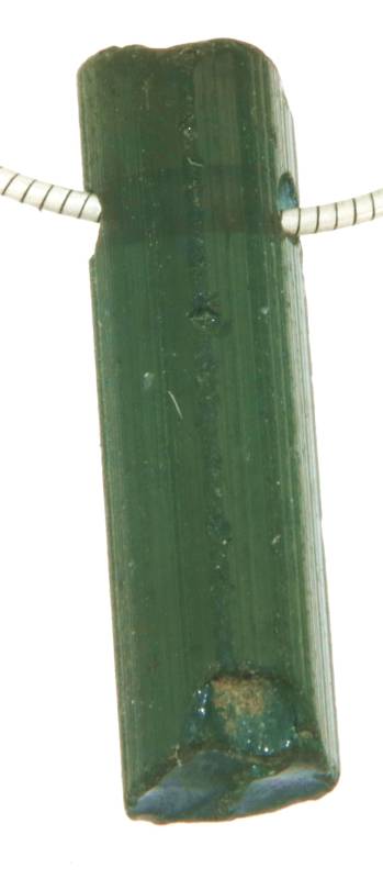 turmalin-verdigolith-anhaenger-edelstein-trommelstein-heilstein-schwarz-schmuck-edelsteinschmuck-gebohrt