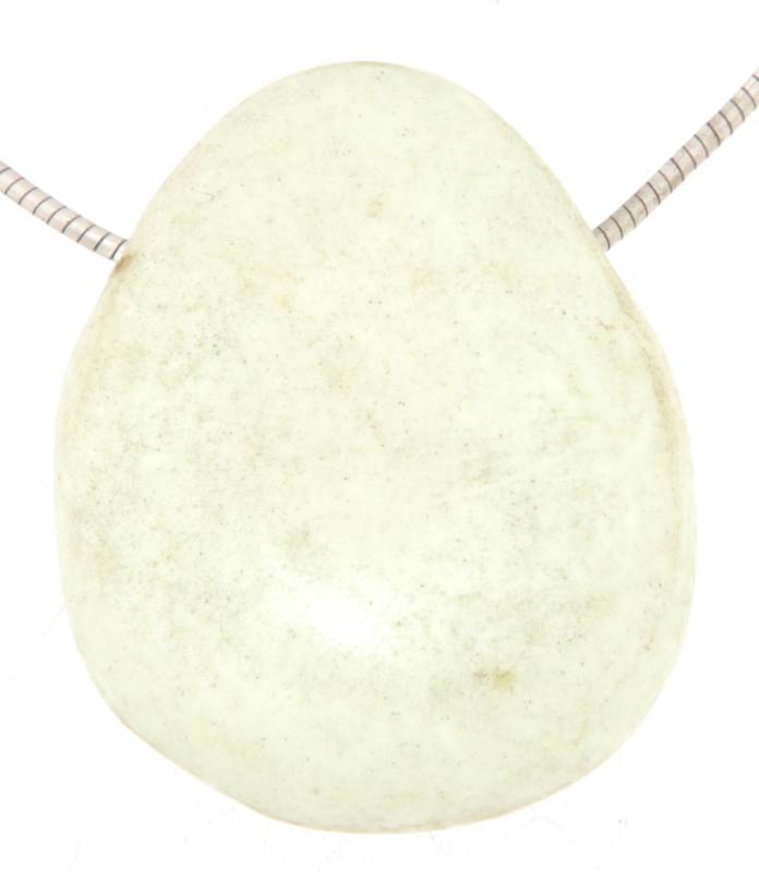 chrysopras-anhaenger-edelstein-heilstein-trommelstein-gebohrt chrysopras-anhaenger-edelstein-heilstein-trommelstein-gebohrt