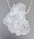 apophyllit-anhaenger-edelstein-heilstein-trommelstein-schmuck-gebohrt