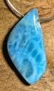 larimar-trommelstein-anhaenger-edelstein-heilstein-gebohrt