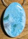 larimar-trommelstein-anhaenger-edelstein-heilstein-gebohrt