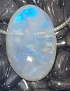 mondstein-anhaenger-edelstein-heiilstein-schmuck-silber