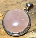 rosenquarz-anhaenger-edelstein-heiilstein-schmuck-silber